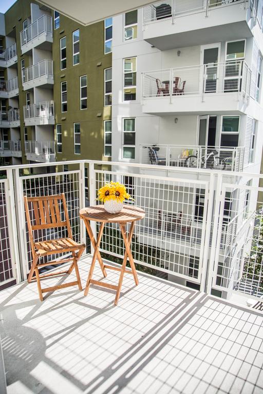 Stylish Apartments In San Diego East Village Exterior photo